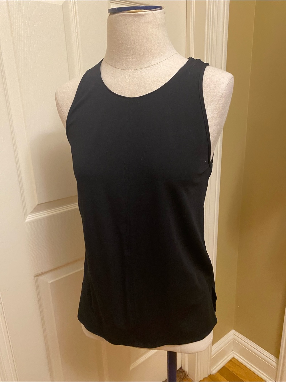 Women’s Black Trouve Tank Size Small